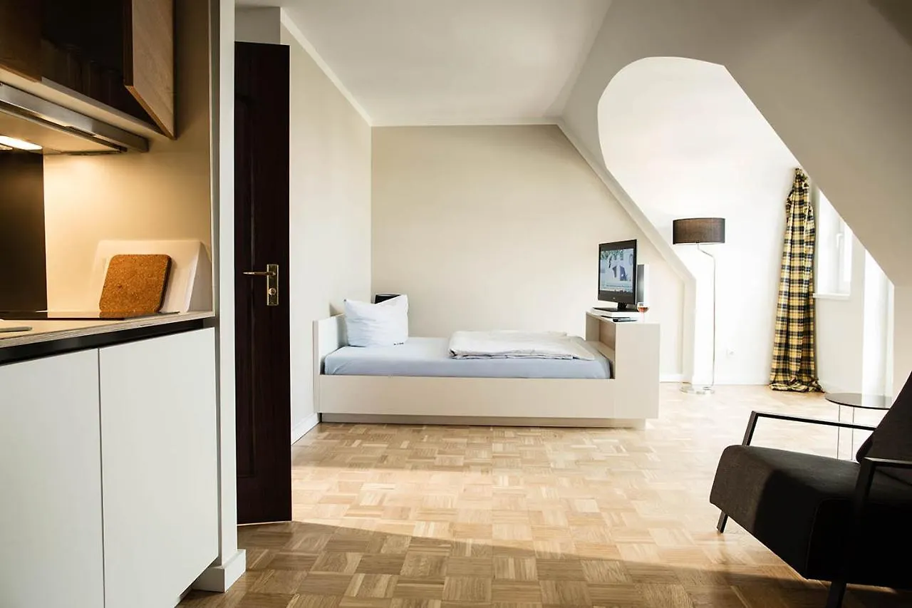 Smartments Business Hamburg Aussenalster Aparthotel 4*,