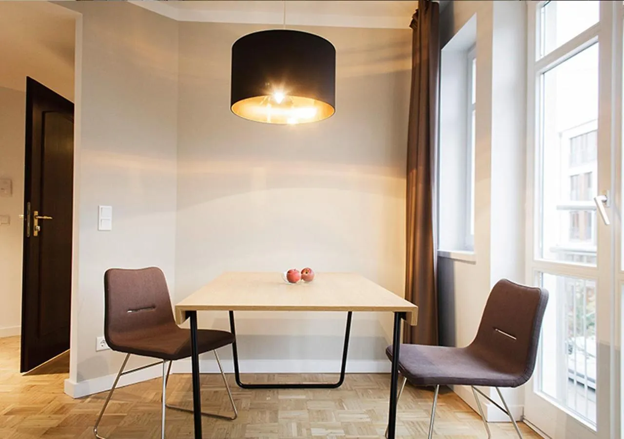 Aparthotel Smartments Business Hamburg Aussenalster 4*,